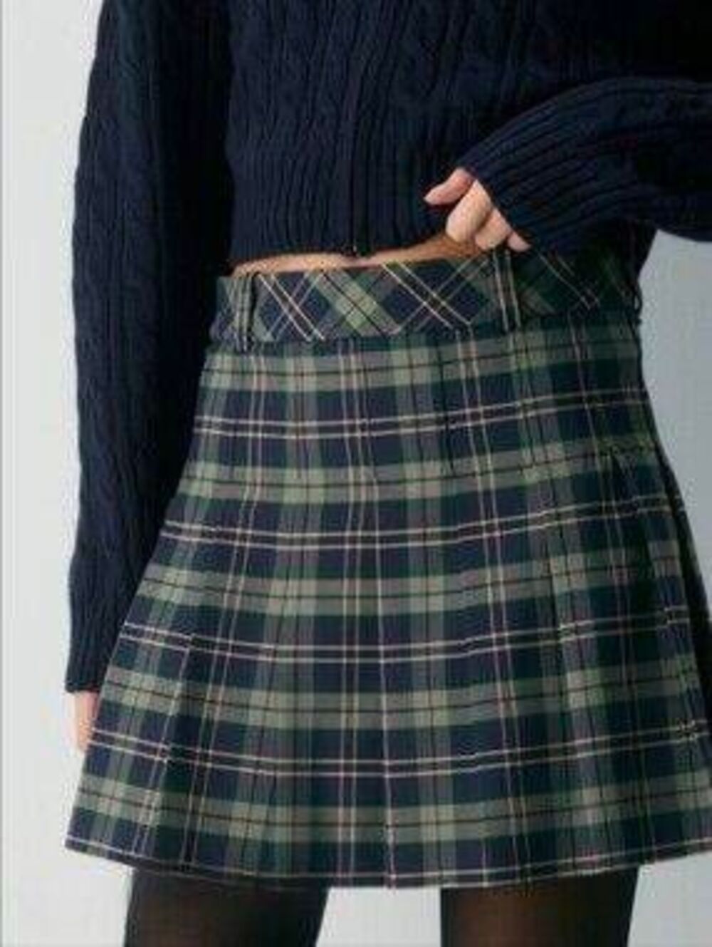 Sunday Best Aritzia Olive Green Plaid Pleated Mini Skirt 2 NWT Preppy Academia